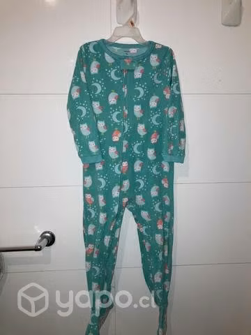 Pijamas micropolar talla 5 marca Carters
