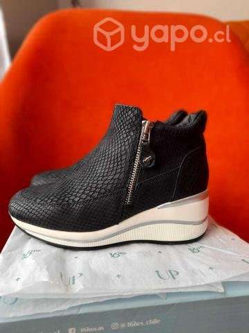 BOTINES CUERO MARCA 16 HRS. ORIGINAL No.35 - Imagen 5