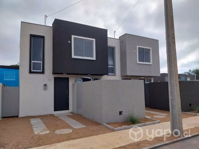 En Coquimbo, pronta entrega, casas en Condominio