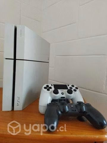 PS4 +2 Controles + FIFA 23+5 juegos