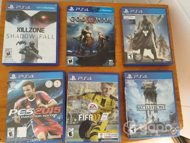 PS4 +2 Controles + FIFA 23+5 juegos
