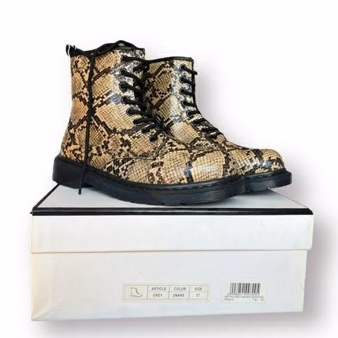 Botines marca SARKANY talla 36 y 37 nuevos