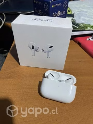 AirPods Pro originales con detalle