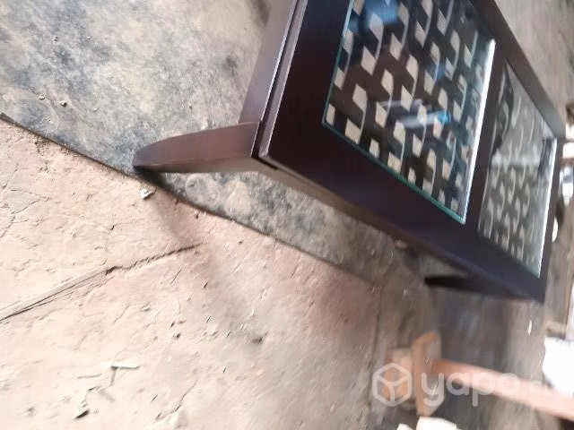 Mesa de centro magasa usada pero en excelente esta