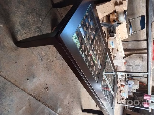 Mesa de centro magasa usada pero en excelente esta