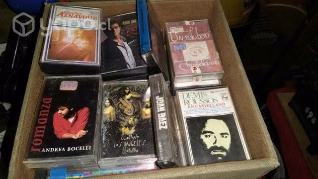 Antiguos casettes vintage retro uso adorno deco