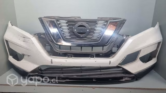 Parachoque Nissan xtrail dmg la cisterna 24.03