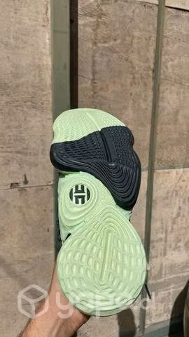 Zapatillas Harden Vol.4 talla 43 - Imagen 2