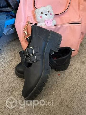 Zapato escolar colocky talla 36 poco uso