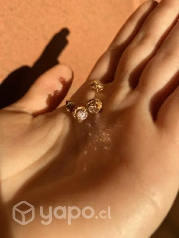 Aros de oro con piedra de Francia rosada