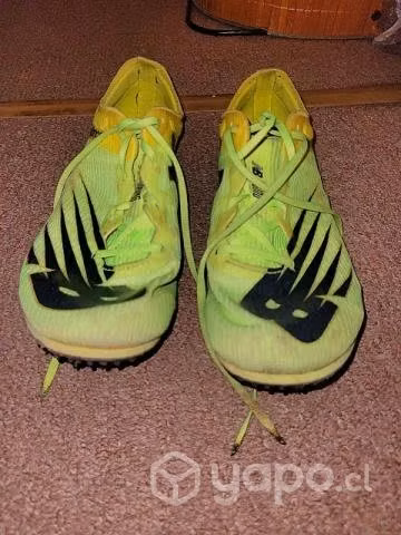 Zapatillas de clavo atletismo