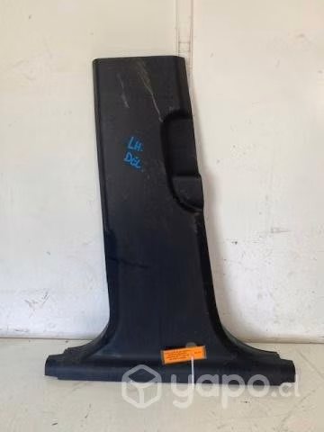 Tapiz cubre pilar cent inf izq (MT171) Maxus T60