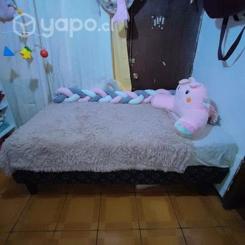 Cama y colchón plaza y media