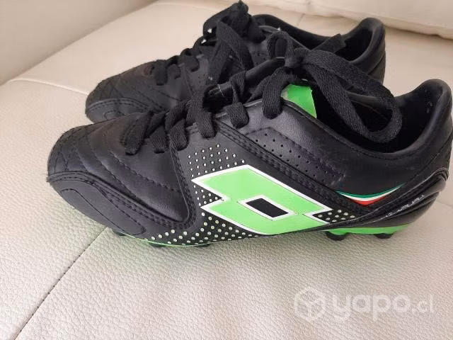 Chuteadores talla 32 marca lotto
