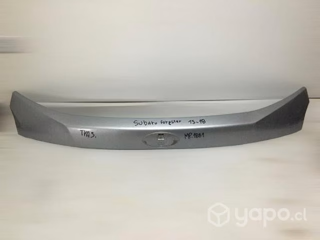 Moldura portalon subaru forester 2015 2018