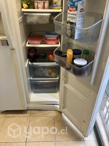 Refrigerador General Electric, by side