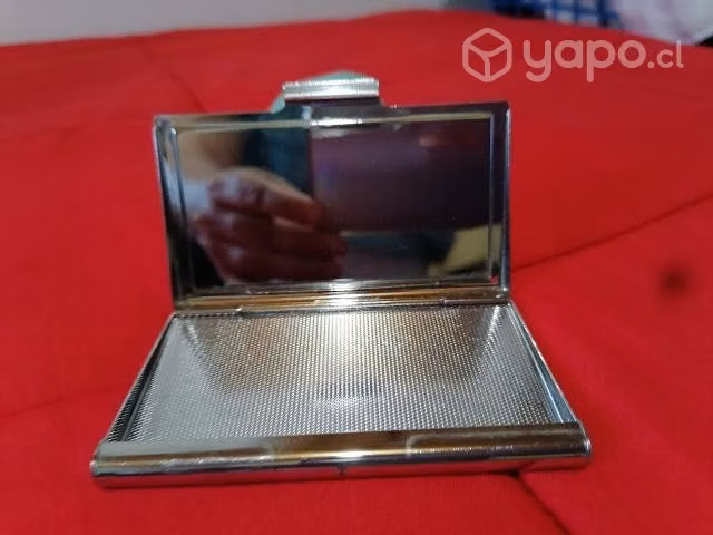 Hermoso tarjetero estilo ajedrez