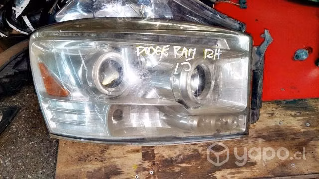 Optico derecho dodge ram 1500