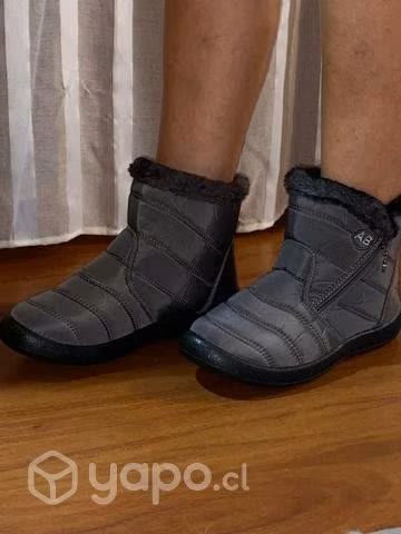 Botines impermeables nuevos - Imagen 2