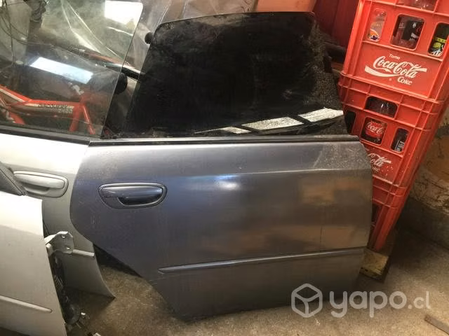Puertas de subaru legacy 2005