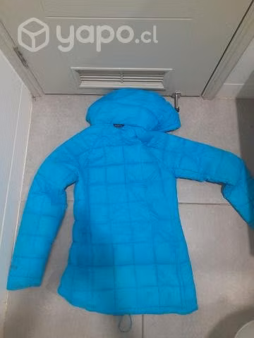 parca unisex con poco uso - Imagen 2