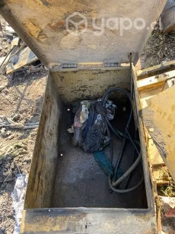 Puertas latas y capot de Excavadora 320 - Imagen 4