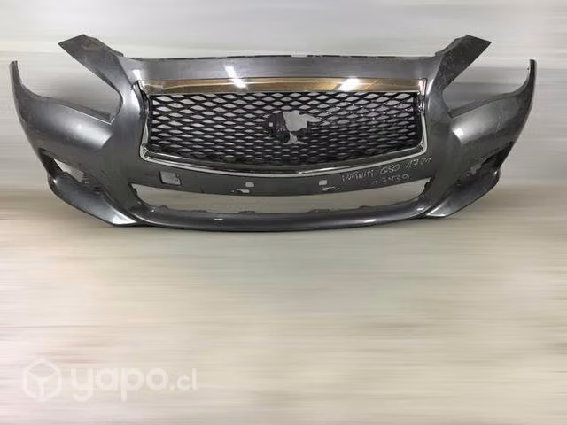 Parachoque delantero infiniti q