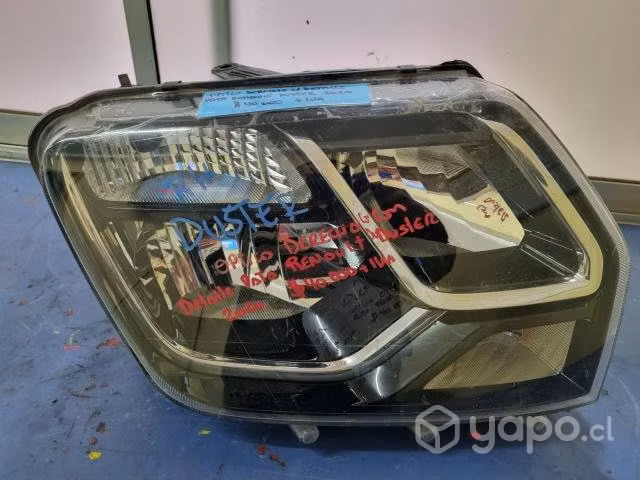 Optico derecho con detalle ganchos Renault Duster