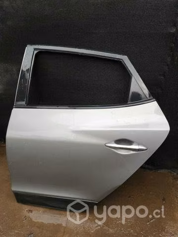 Puerta trasera izquierda hyundai tucson