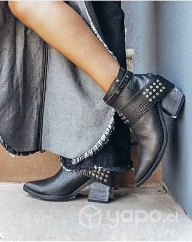 Hermosos Botines de Cuero