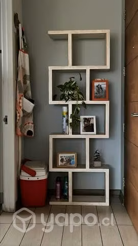 Estante blanco 1.70 x 80 aprox