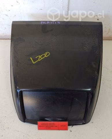 Consola Central Sup Tablero (MLA1117) Mitsub L200