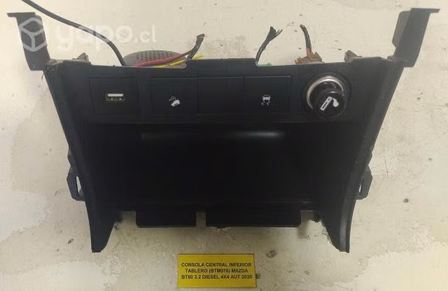 Consola Central Inferior Tablero Mazda BT50