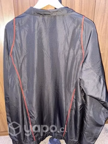 Cortaviento Colo-Colo 2023 Talla XL pero es L-M