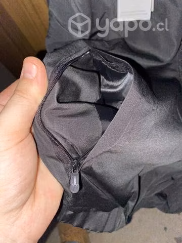 Cortaviento Colo-Colo 2023 Talla XL pero es L-M