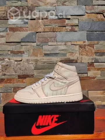 Jordan 1 High