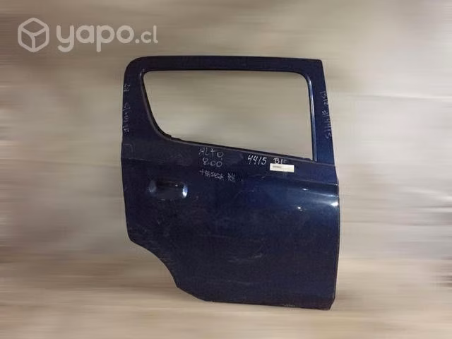 Puerta trasera RH Suzuki Alto 800