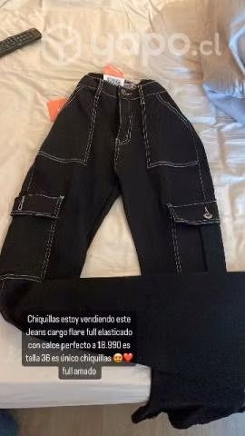 Hola estoy vendiendo 2 pantalones talla 36