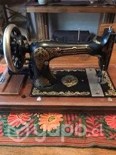 Maquina de coser- Selecta - Imagen 3