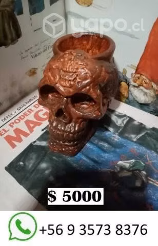 Macetero cráneo. Calavera pintada a mano. Impr 3D