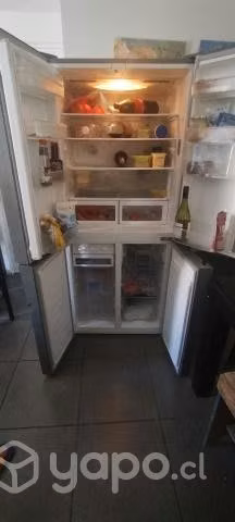 Refrigerador cuatro puertas