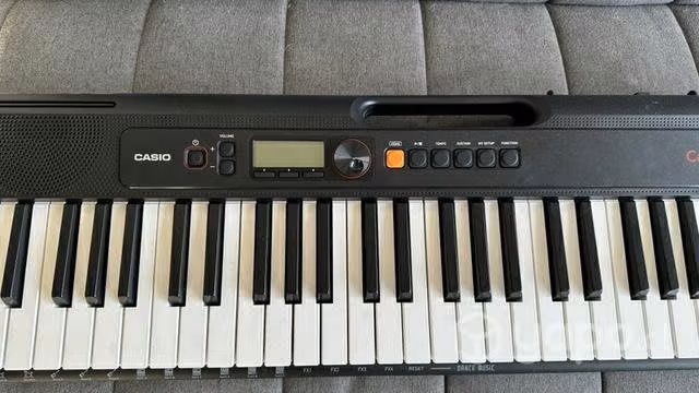 Teclado Casio CT-s195
