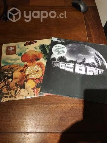 Vinilos de OASIS nuevos y sellados
