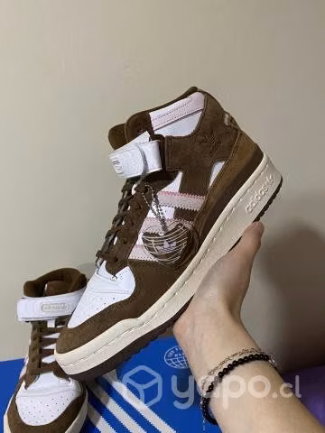 Adidas forum mid