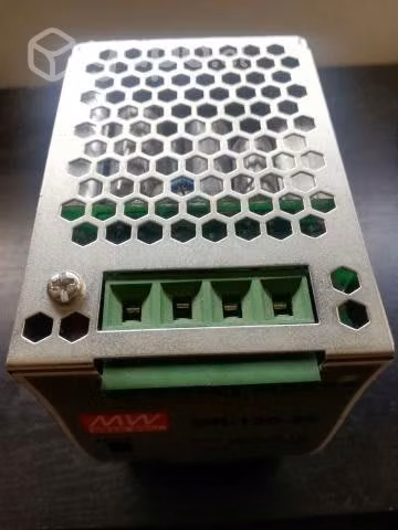 Fuente de poder 220/110-24V 2.0A