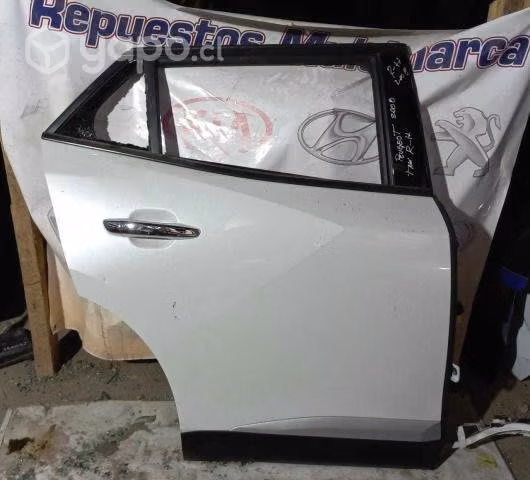 Puerta Peugeot 2008 trasera derecha