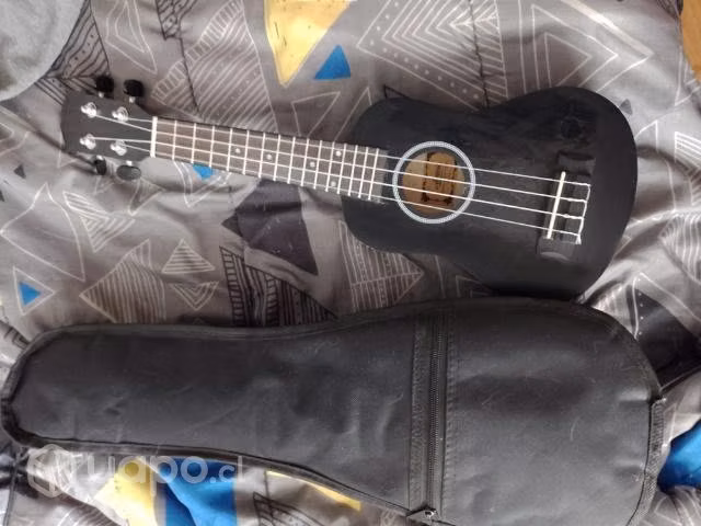 Ukelele Accacia