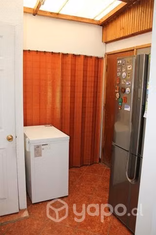 Vendemos casa de esquina con local comercial