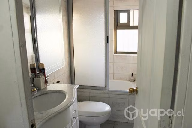 Vendemos casa de esquina con local comercial
