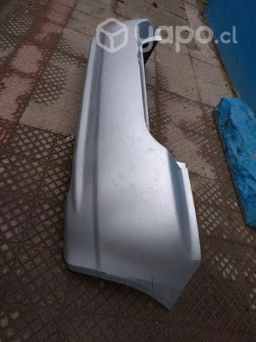Parachoque trasero Corolla sport 2002-2004